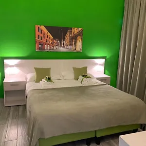 ** Affittacamere Mary's Tower Con Tre Con Bagno Privato Italia